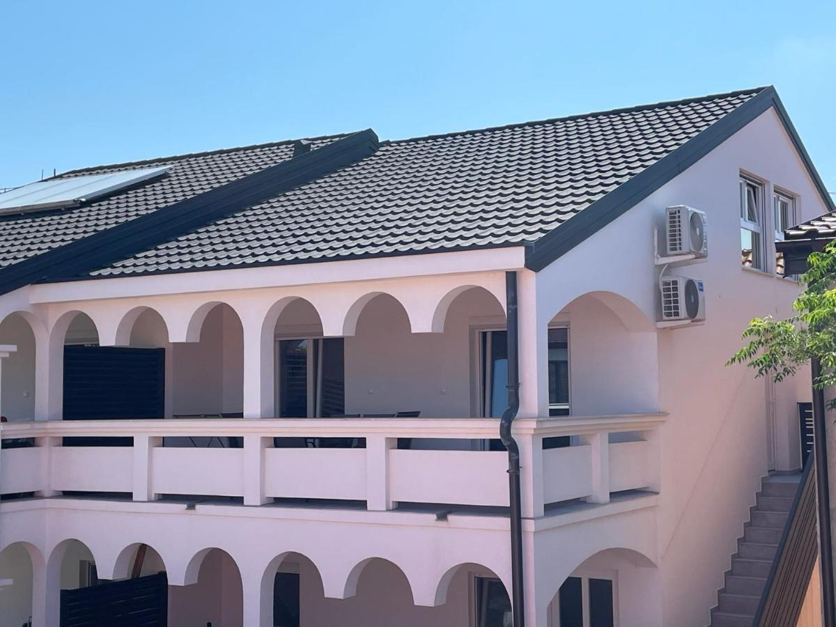 Apartmenthouse Ines Vir Ngoại thất bức ảnh